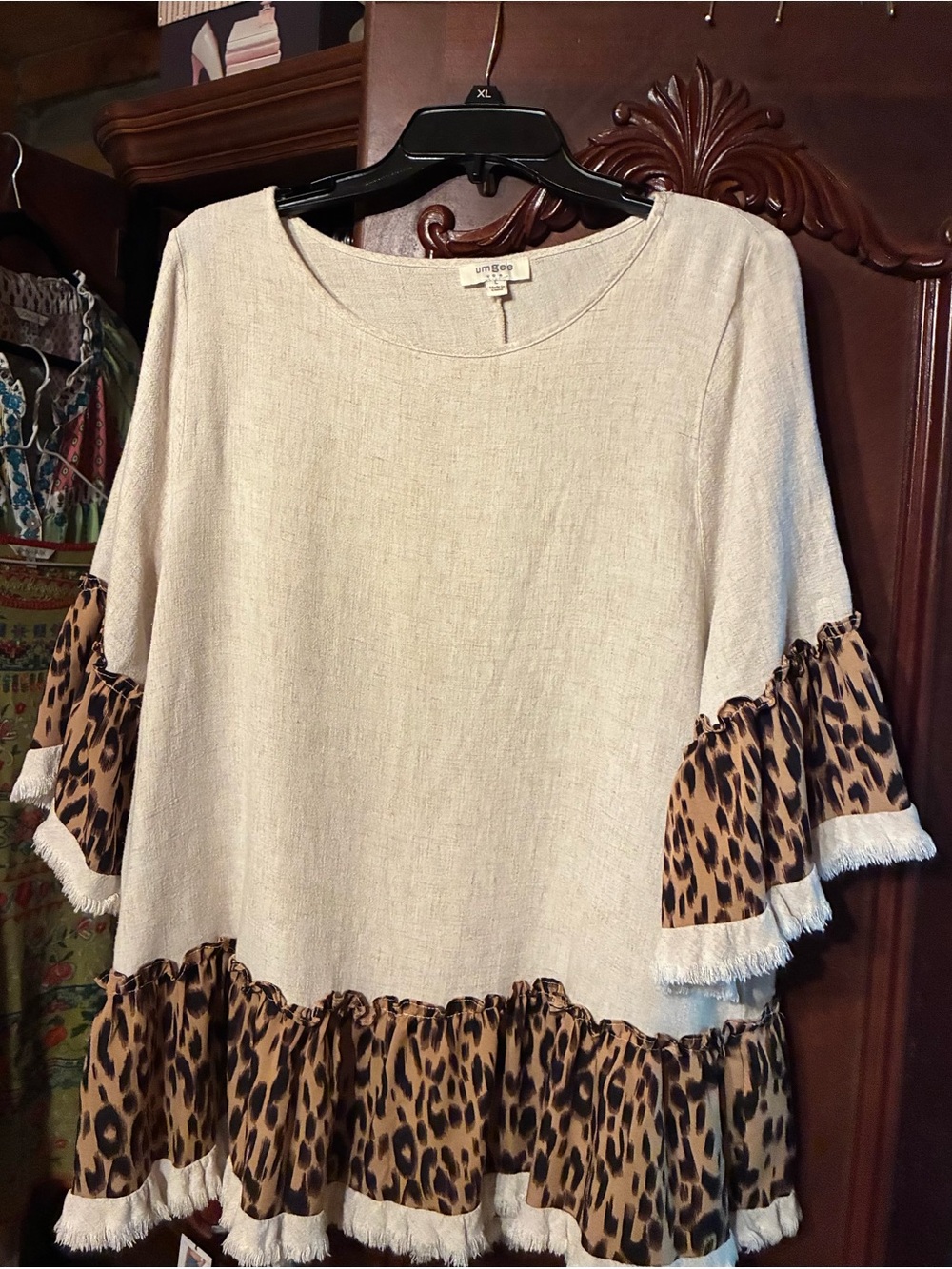 Umgee Cream Linen-Blend Tunic with Leopard Ruffle Trim